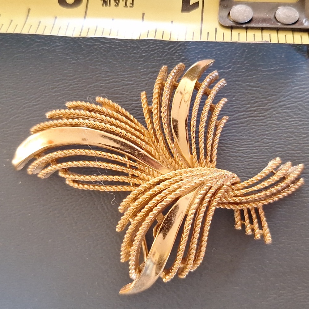 Vintage TRIFARI brushed gold brooch